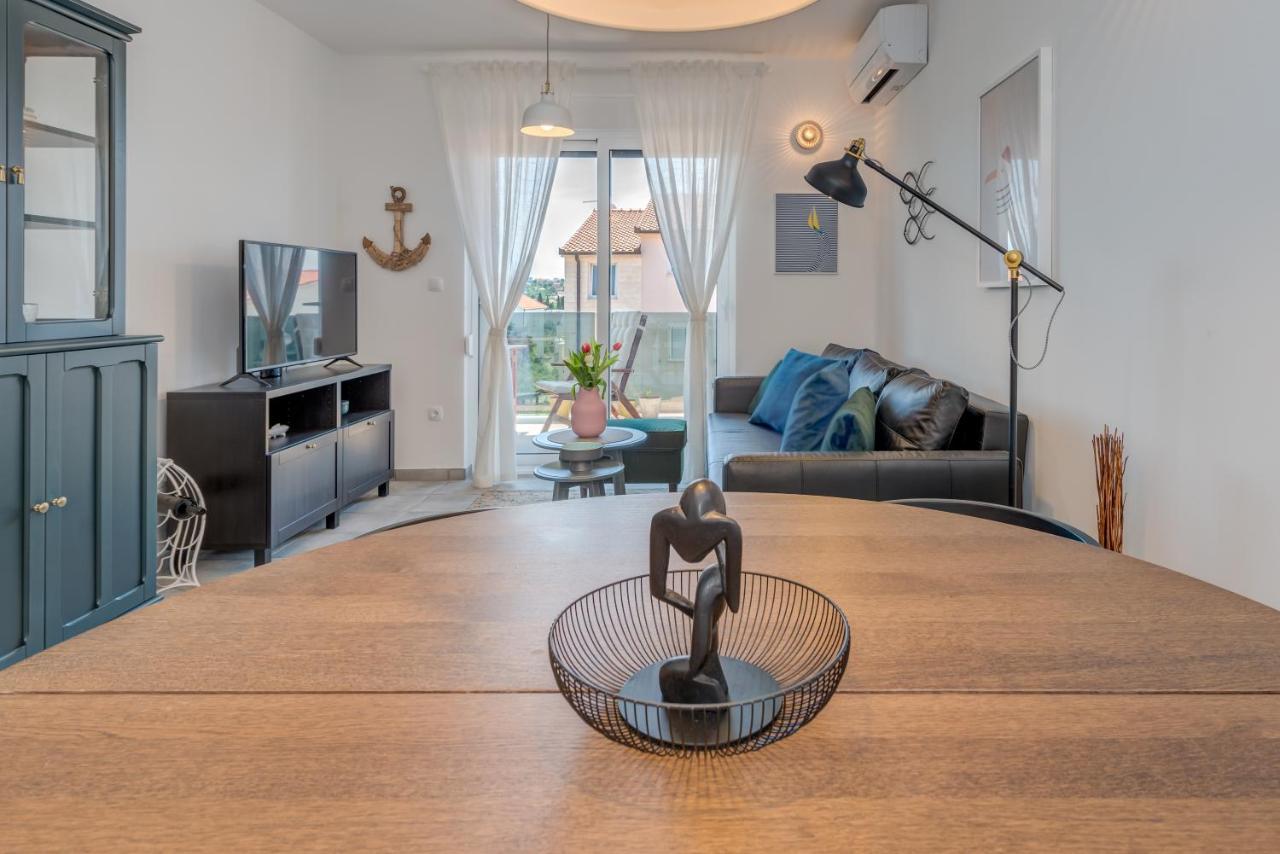 New And Chic Place Near Old Town Of Trogir Eksteriør billede