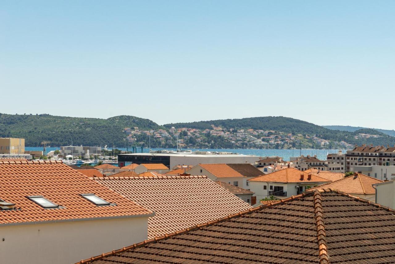 New And Chic Place Near Old Town Of Trogir Eksteriør billede