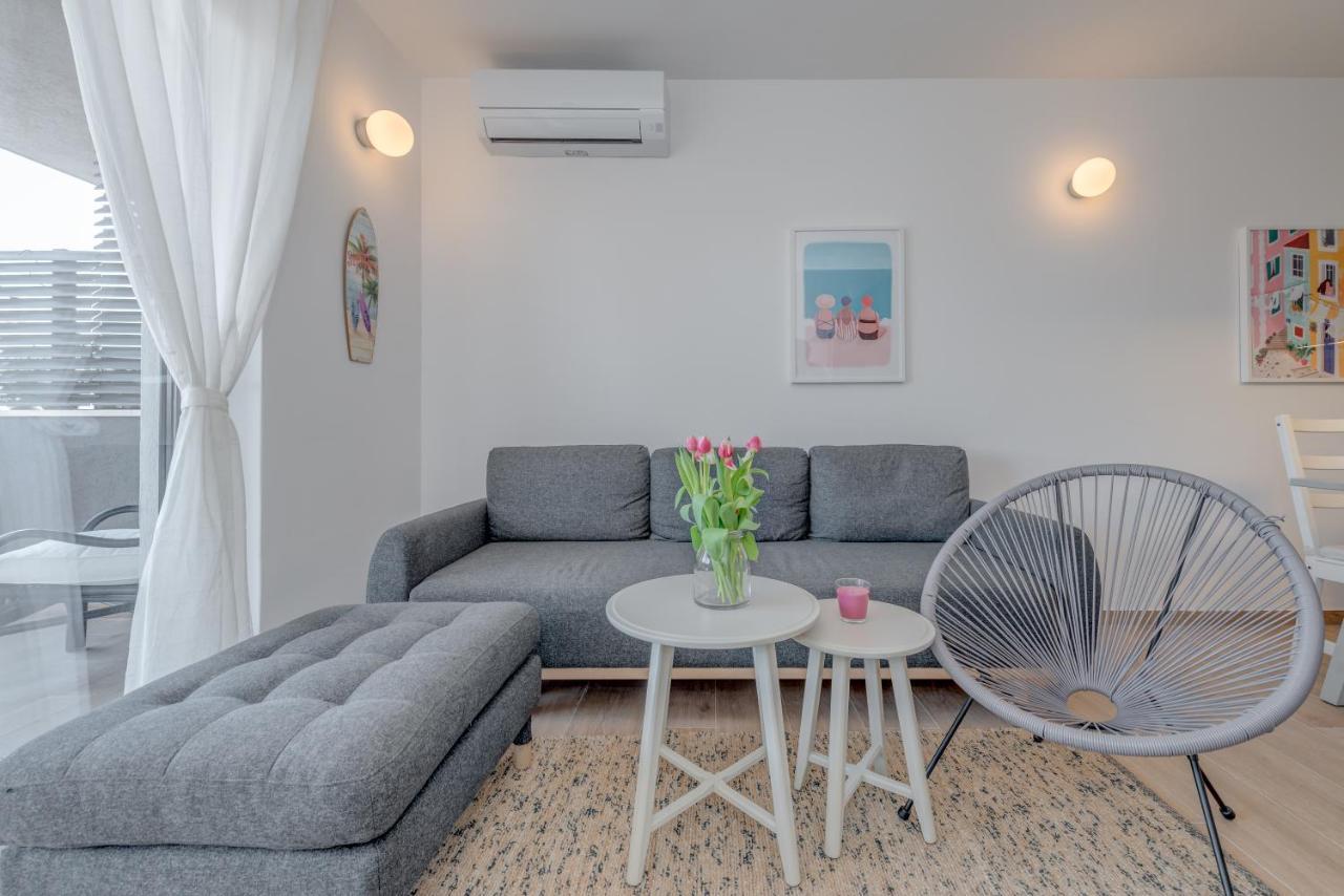 New And Chic Place Near Old Town Of Trogir Eksteriør billede