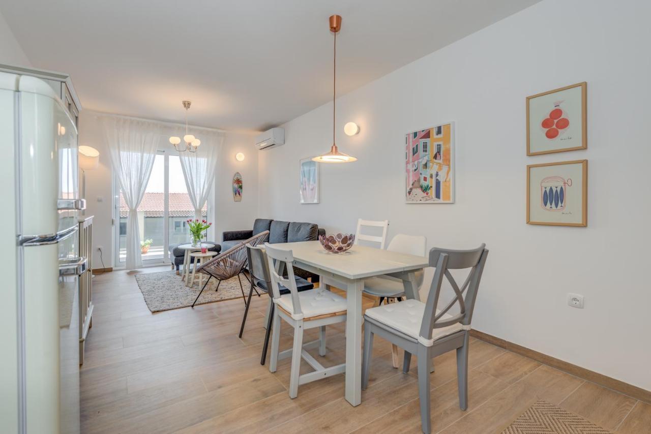 New And Chic Place Near Old Town Of Trogir Eksteriør billede